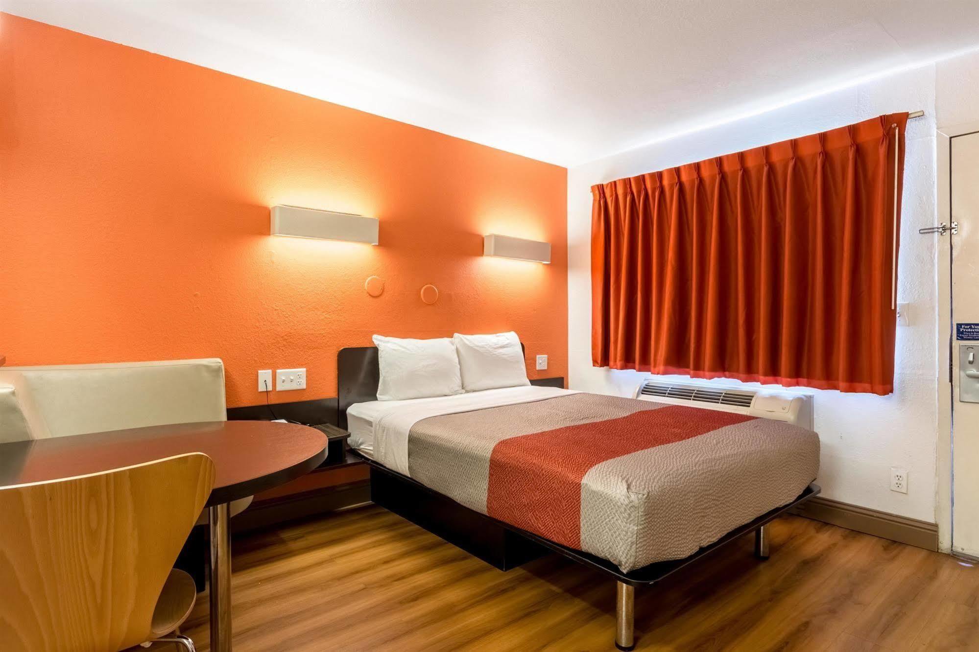 Motel 6-Garland, Tx - Dallas Zewnętrze zdjęcie